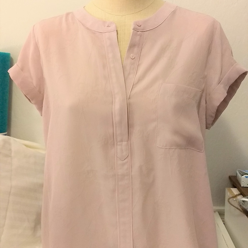 Lavendar cap sleeve shirt